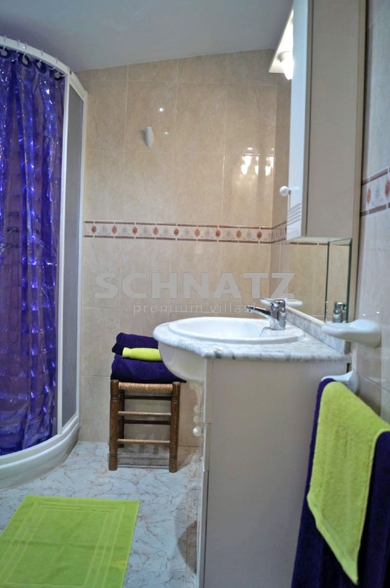 6 slaapkamer Huis te koop in Oliva - € 320.000 (Ref: 8562167)