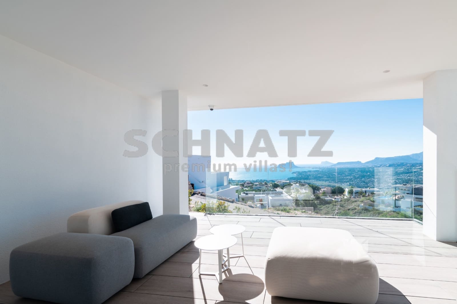 4 bedroom Villa for sale in Cumbre del Sol with pool garage - € 2,950,000 (Ref: 8562185)