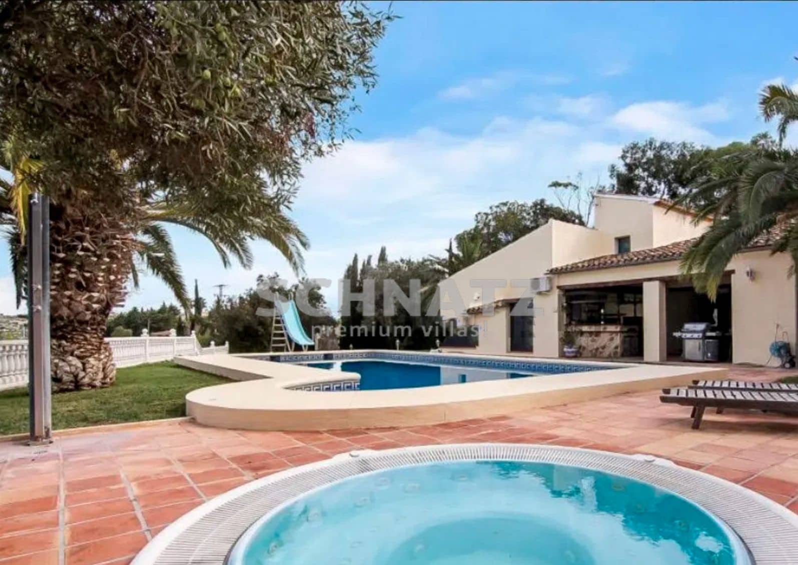 7 makuuhuone Maalaistalo myytävänä paikassa Benissa mukana uima-altaan 
autotalli - 995 000 € (Ref: 8562214)