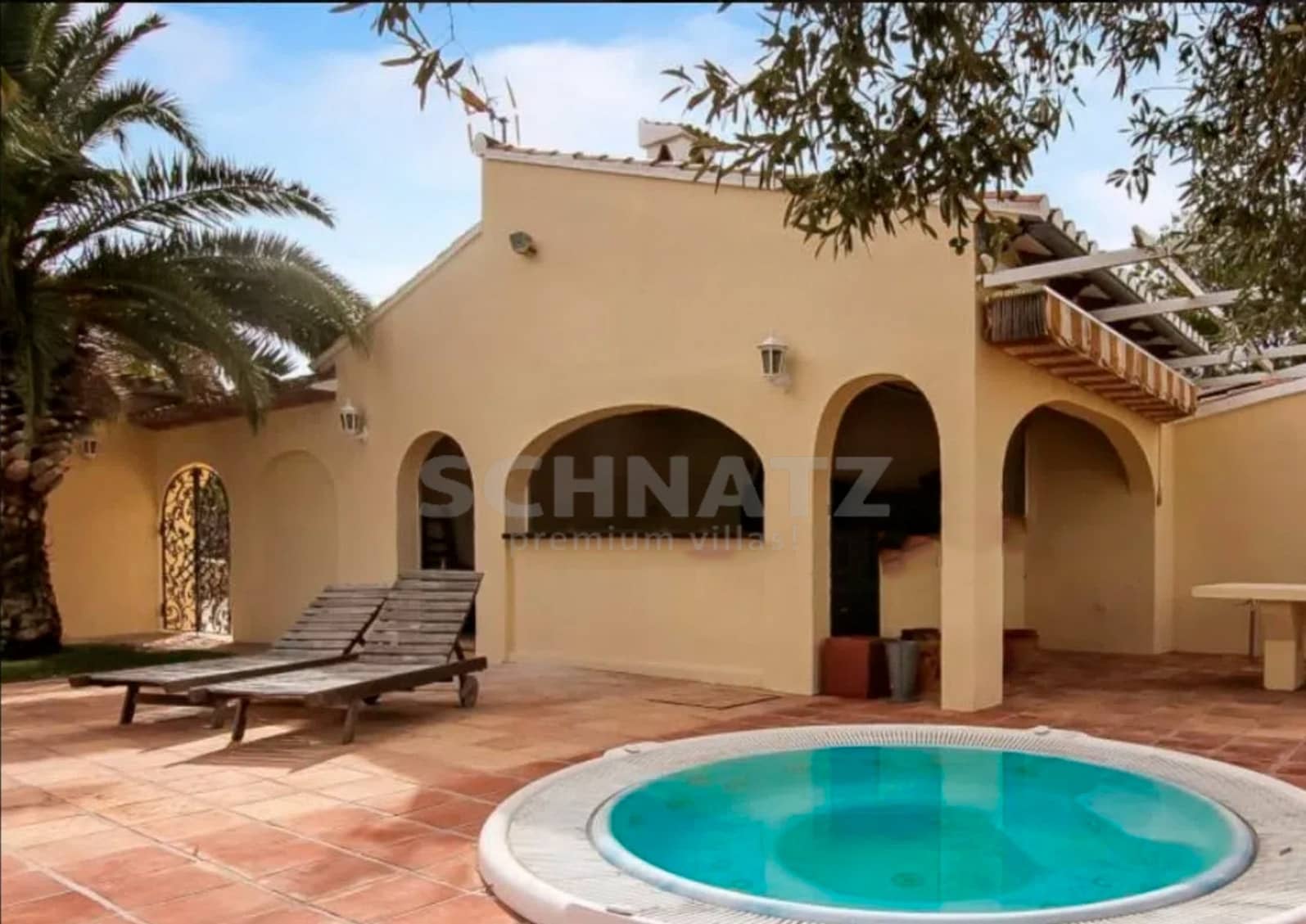 7 makuuhuone Maalaistalo myytävänä paikassa Benissa mukana uima-altaan 
autotalli - 995 000 € (Ref: 8562214)