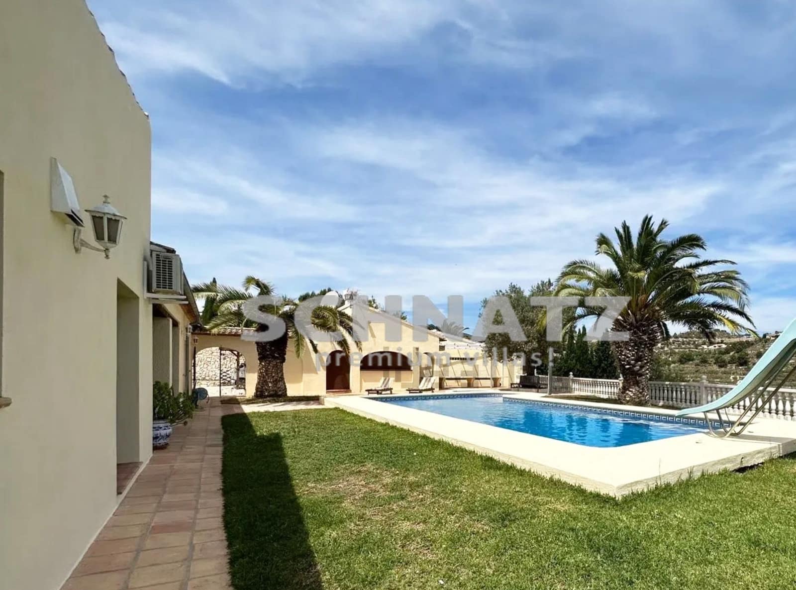 7 makuuhuone Maalaistalo myytävänä paikassa Benissa mukana uima-altaan 
autotalli - 995 000 € (Ref: 8562214)