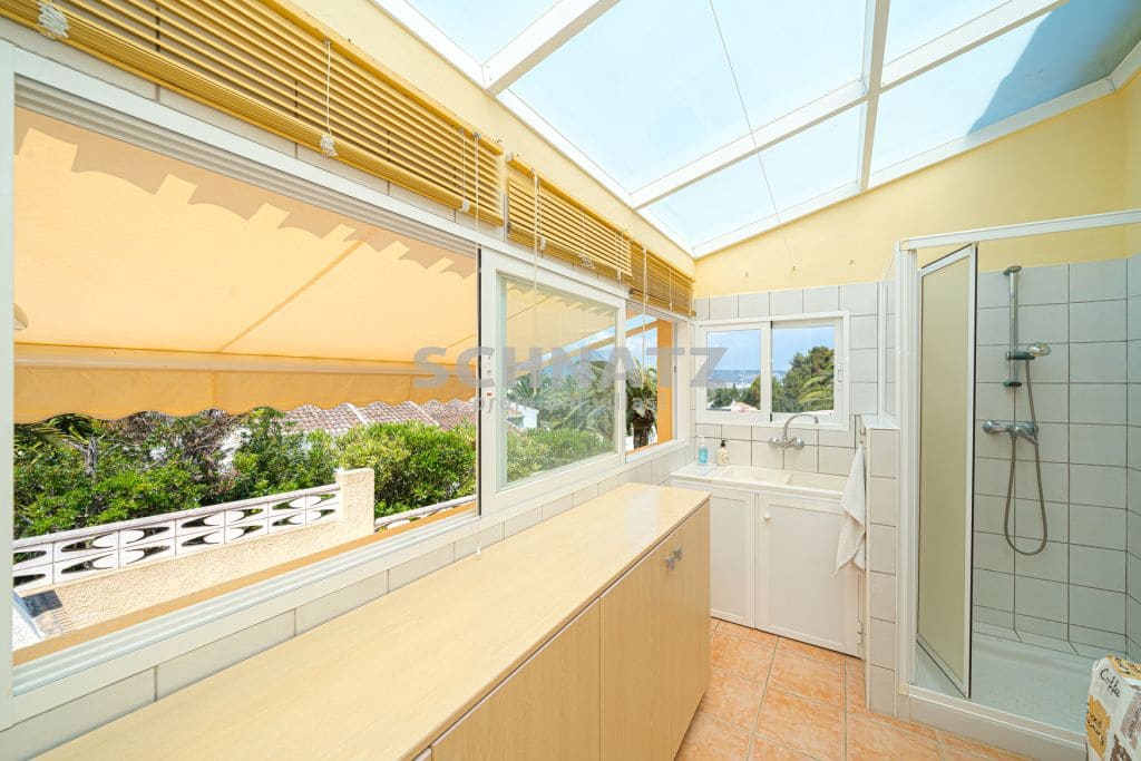 5 bedroom Villa for sale in Javea / Xabia with pool - € 695,000 (Ref: 8562251)