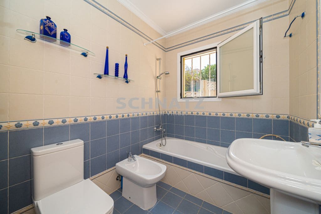 5 bedroom Villa for sale in Javea / Xabia with pool - € 695,000 (Ref: 8562251)