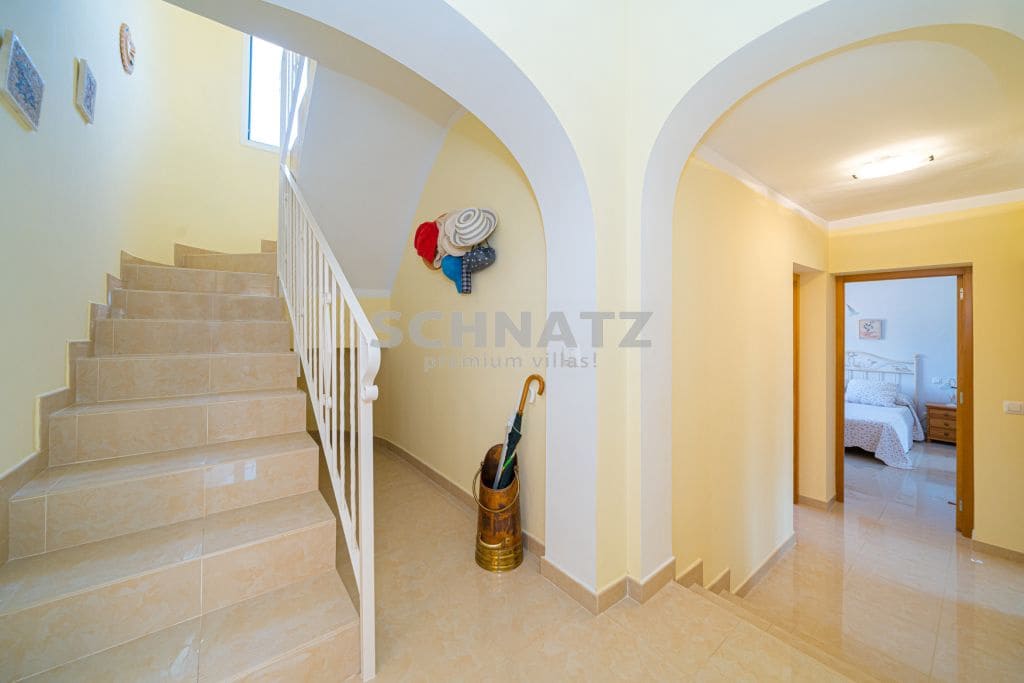 5 bedroom Villa for sale in Javea / Xabia with pool - € 695,000 (Ref: 8562251)