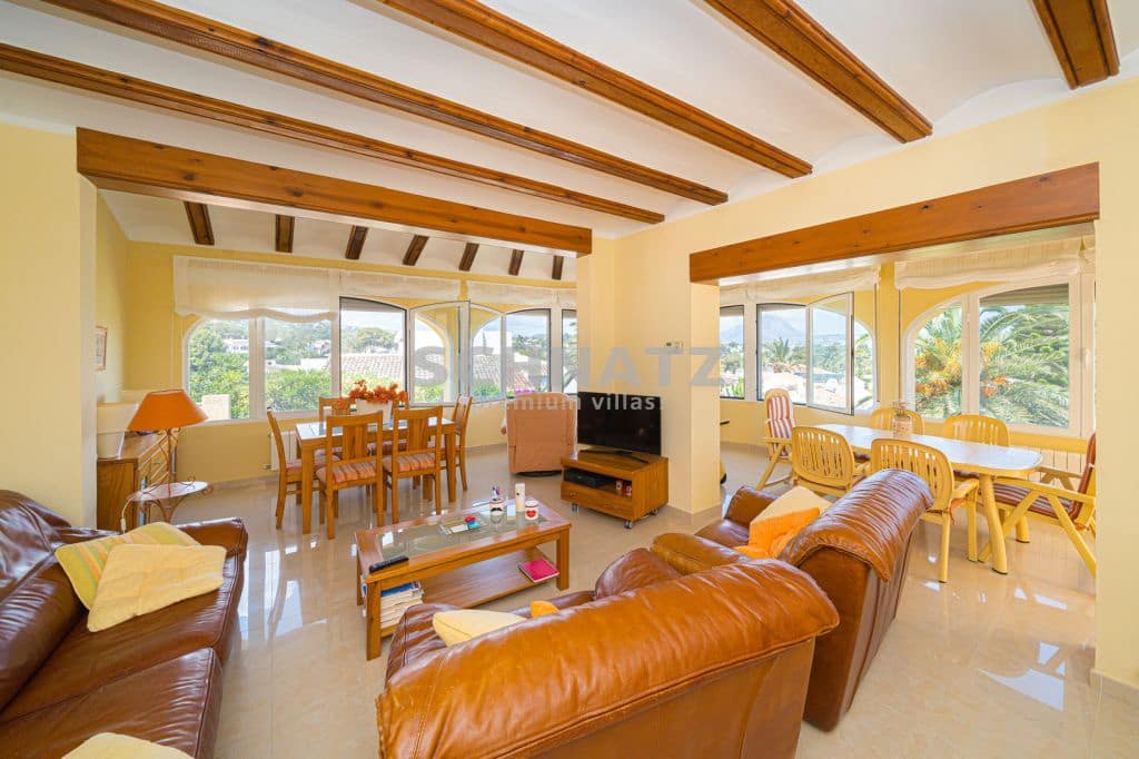 5 bedroom Villa for sale in Javea / Xabia with pool - € 695,000 (Ref: 8562251)
