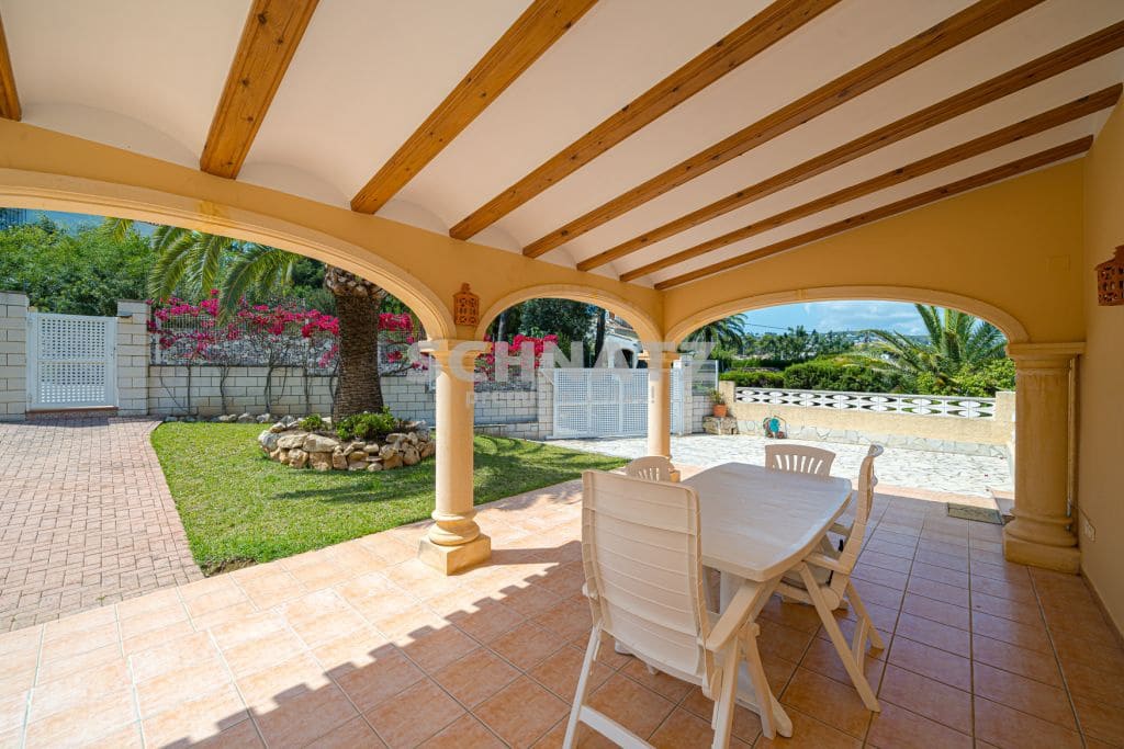 5 bedroom Villa for sale in Javea / Xabia with pool - € 695,000 (Ref: 8562251)