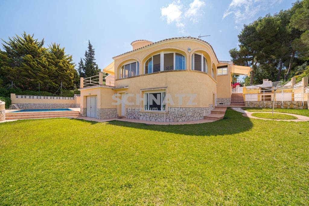 5 bedroom Villa for sale in Javea / Xabia with pool - € 695,000 (Ref: 8562251)