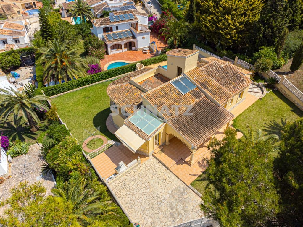 5 bedroom Villa for sale in Javea / Xabia with pool - € 695,000 (Ref: 8562251)
