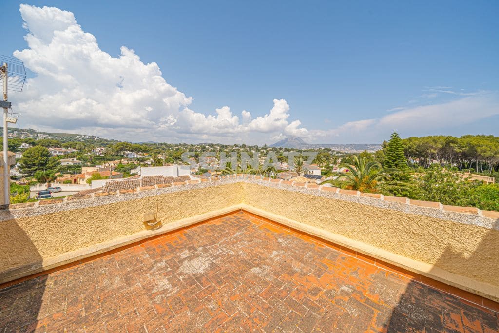 5 bedroom Villa for sale in Javea / Xabia with pool - € 695,000 (Ref: 8562251)