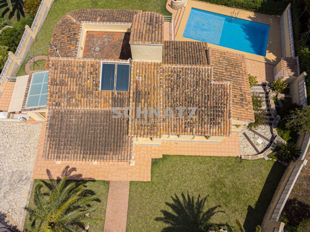 5 bedroom Villa for sale in Javea / Xabia with pool - € 695,000 (Ref: 8562251)