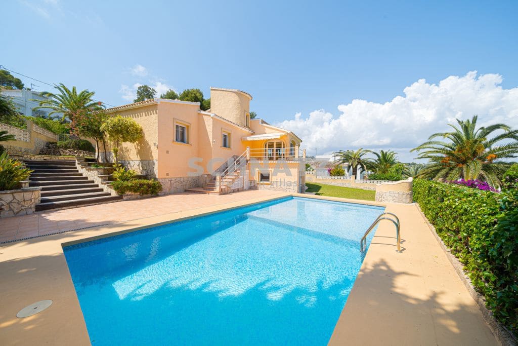 5 bedroom Villa for sale in Javea / Xabia with pool - € 695,000 (Ref: 8562251)