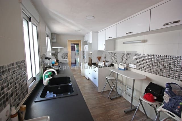 3 bedroom Flat for sale in Orba - € 144,000 (Ref: 8562260)