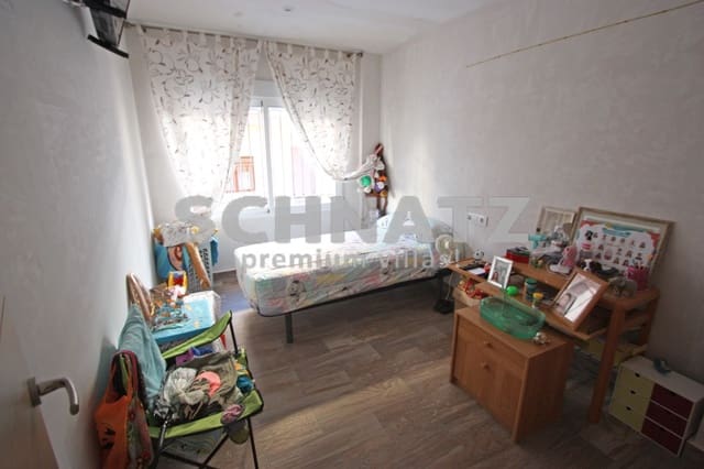 3 bedroom Flat for sale in Orba - € 144,000 (Ref: 8562260)