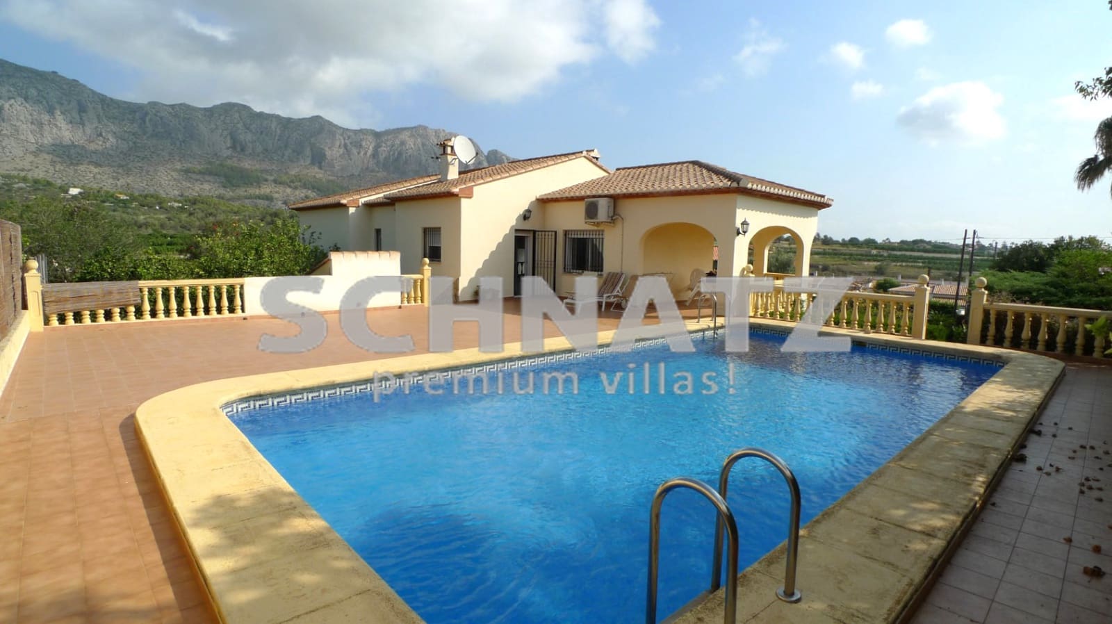 4 soveværelse Villa til salg i Beniarbeig med swimmingpool garage - € 495.000 (Ref: 8562262)