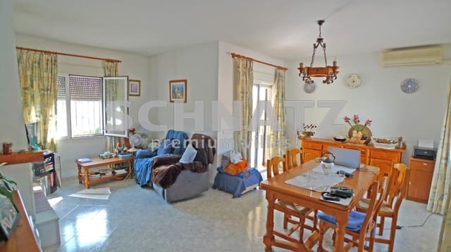 4 Zimmer Villa zu verkaufen in Beniarbeig mit Pool Garage - 495.000 € (Ref: 8562262)