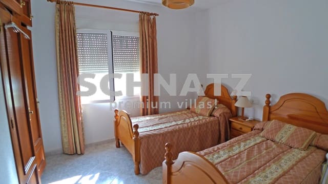 4 Zimmer Villa zu verkaufen in Beniarbeig mit Pool Garage - 495.000 € (Ref: 8562262)