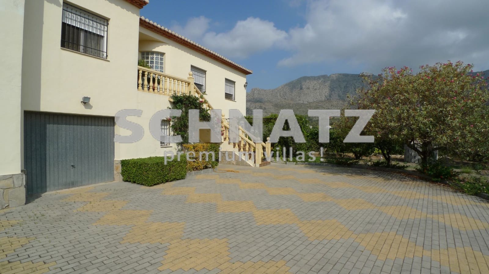 4 soveværelse Villa til salg i Beniarbeig med swimmingpool garage - € 495.000 (Ref: 8562262)