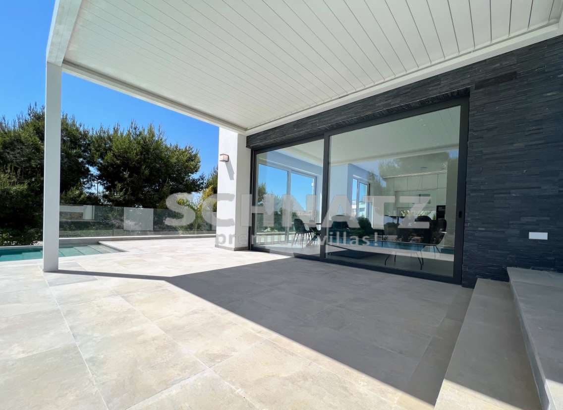 3 quarto Moradia para venda em Dehesa de Campoamor com piscina - 695 000 € (Ref: 8810800)