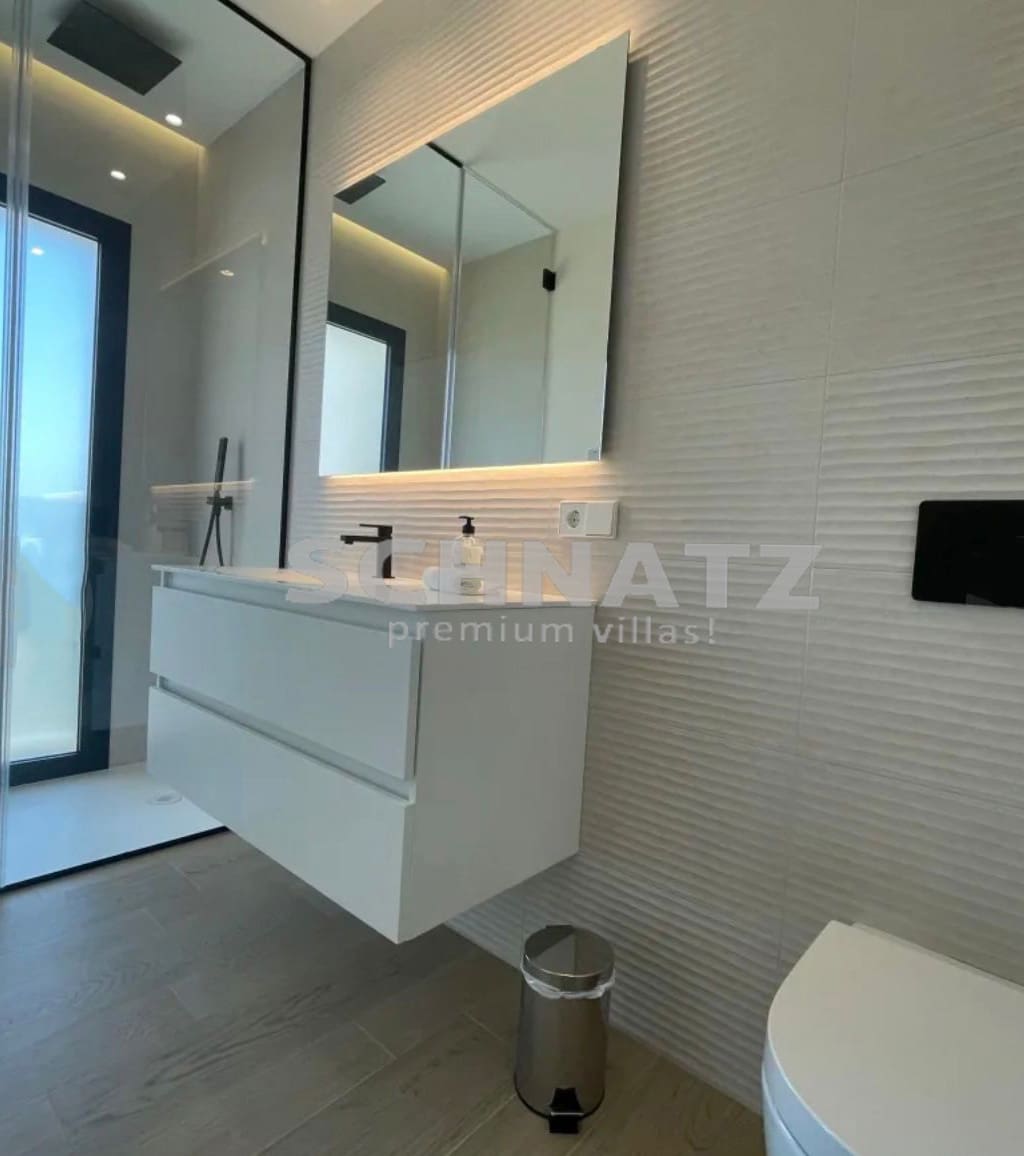 2 Zimmer Apartment zu verkaufen in Dehesa de Campoamor mit Pool Garage - 475.000 € (Ref: 8813478)