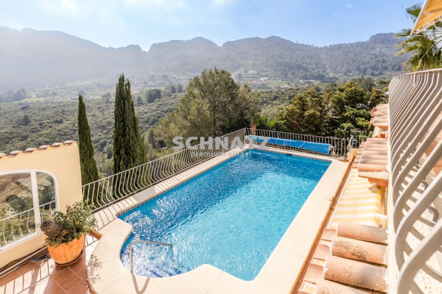 6 sovrum Villa till salu i Pego med pool - 699 000 € (Ref: 8923258)