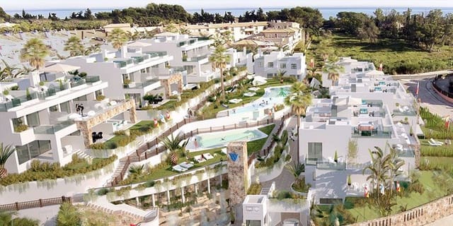 3 slaapkamer Rijtjeshuis te huur in Lomas De Marbella, Marbella met zwembad garage - € 4.900 (Ref: 6105973)