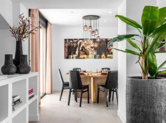 3 slaapkamer Rijtjeshuis te huur in El Rosario, Marbella - € 4.800 (Ref: 7470475)