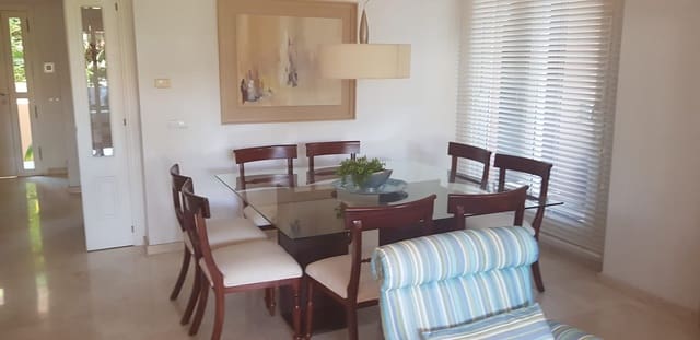 5 slaapkamer Rijtjeshuis te huur in Puerto Banus, Marbella met zwembad garage - € 3.200 (Ref: 7979672)