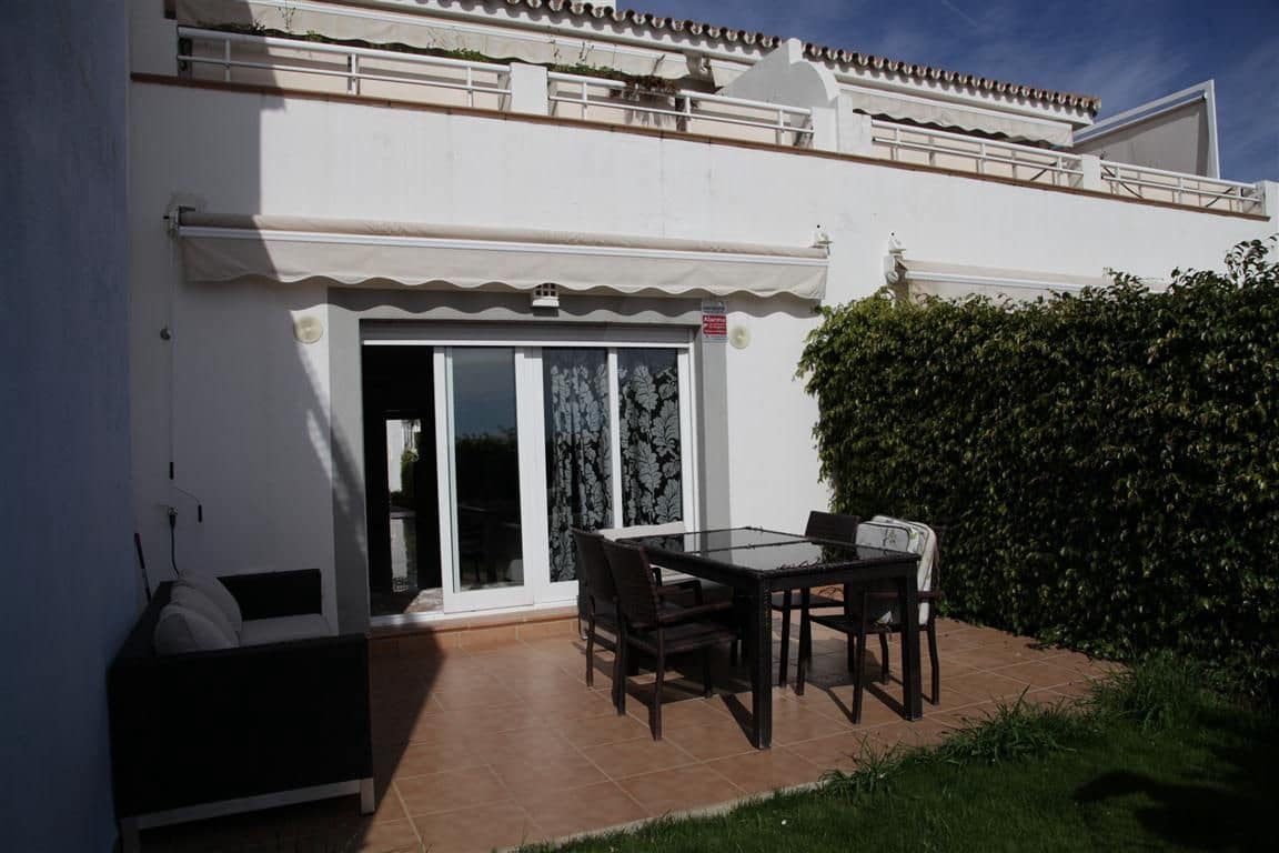 3 bedroom Villa for rent in Nueva Atalaya, Estepona with pool € 2,000