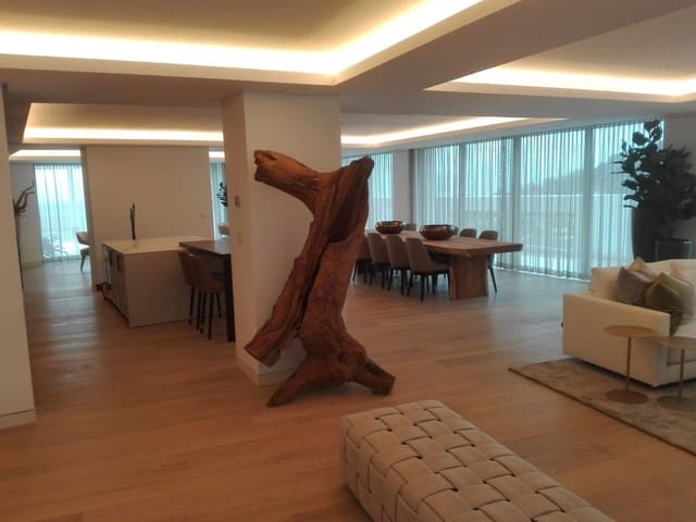 3 Zimmer Penthouse zu verkaufen in Coín mit Pool - 995.000 € (Ref: 8233055)