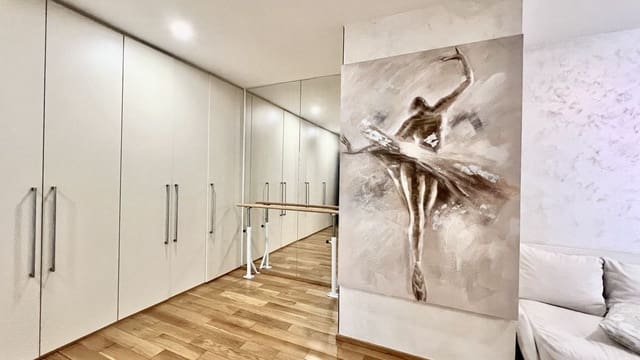 3 soveværelse Villa til leje i Puerto Banus, Marbella med swimmingpool - € 7.000 (Ref: 8293249)