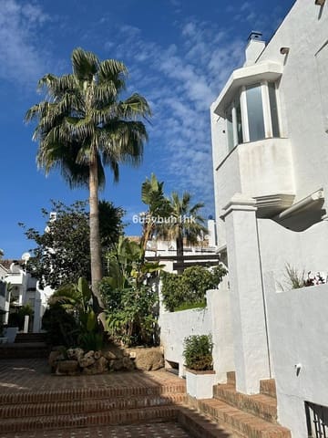 3 slaapkamer Rijtjeshuis te huur in Casco Antiguo, Marbella met zwembad - € 3.500 (Ref: 8293251)
