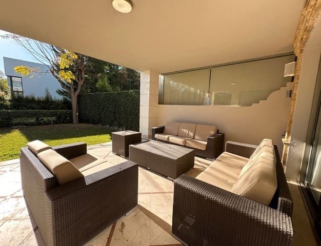 4 slaapkamer Rijtjeshuis te huur in Sierra Blanca, Marbella met zwembad garage - € 8.500 (Ref: 8293286)