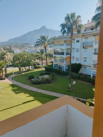 2 bedroom Apartment for sale in La Dama de Noche - La Alzambra, Marbella with pool - € 490,000 (Ref: 8429073)