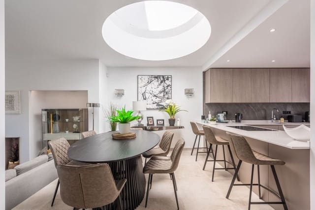 3 soveværelse Byhus til salg i Aloha Golf, Marbella - € 1.195.000 (Ref: 8458911)