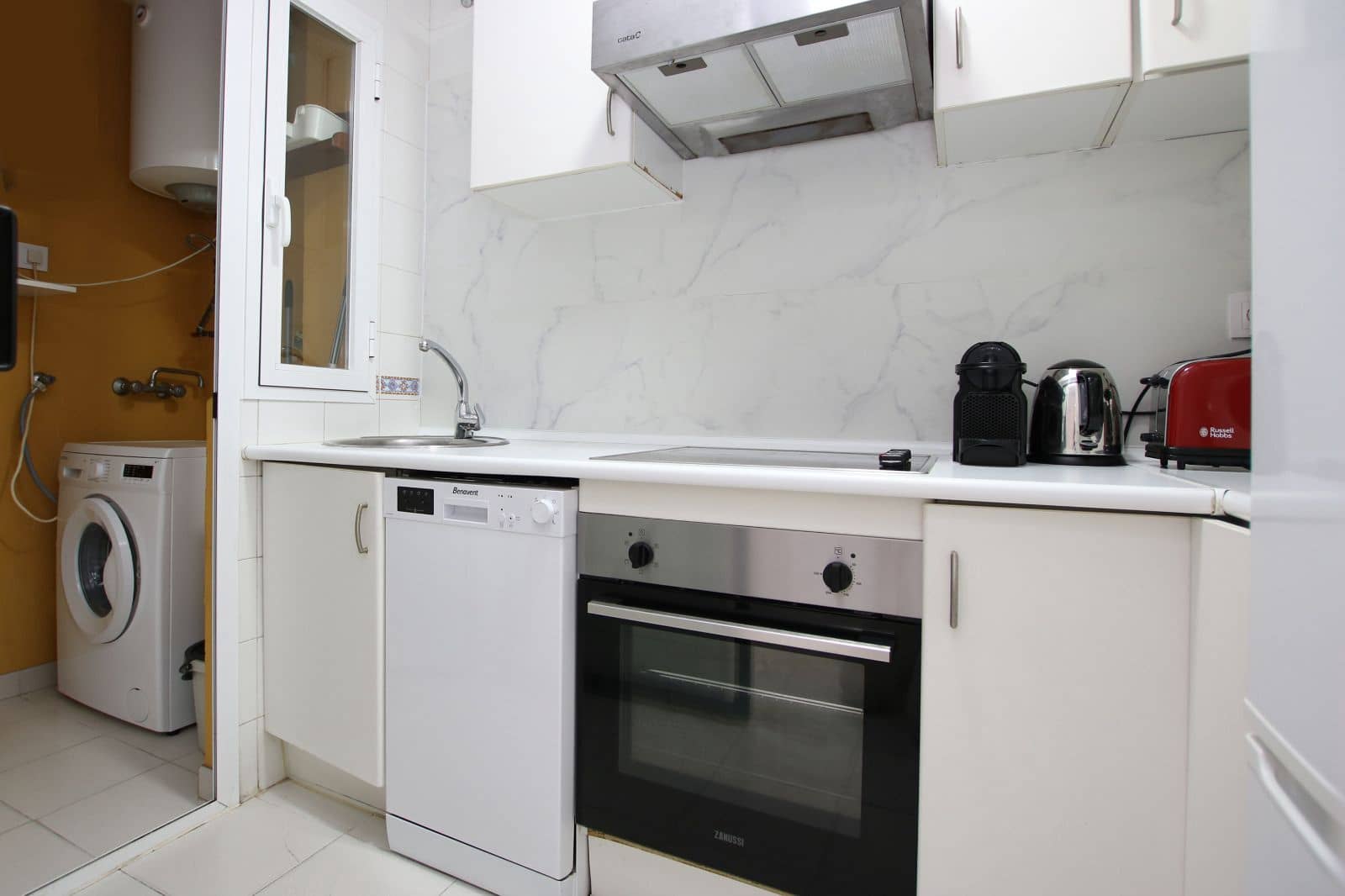 2 bedroom Apartment for rent in AtalayaIsdabe, Estepona € 1,750 (Ref 8535737)