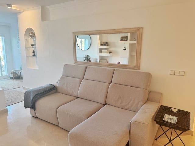 3 soveværelse Lejlighed til leje i La Quinta, Benahavís - € 2.500 (Ref: 8788254)