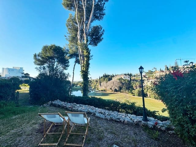 3 soveværelse Lejlighed til leje i La Quinta, Benahavís - € 2.500 (Ref: 8788254)