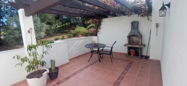 3 makuuhuone Omakotitalo myytävänä paikassa Los Naranjos, Marbella - 565 000 € (Ref: 8939304)