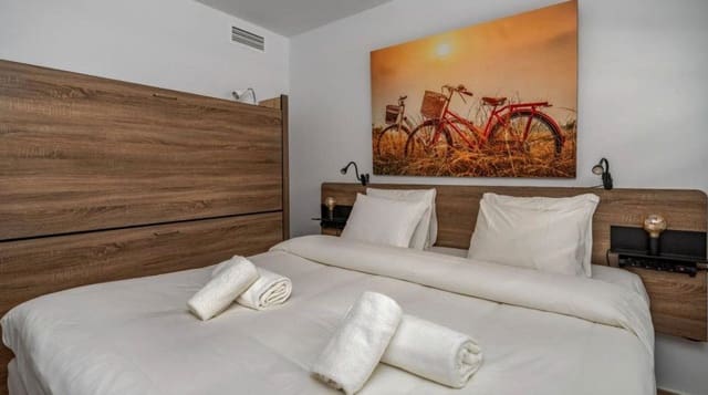 3 Zimmer Wohnung zu verkaufen in Las Gaviotas  - Carvajal, Fuengirola - 1.340.000 € (Ref: 8940317)