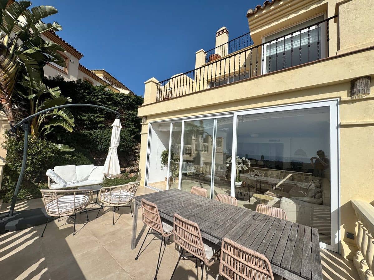 3 soveværelse Byhus til salg i Marbella - € 690.000 (Ref: 8941047)