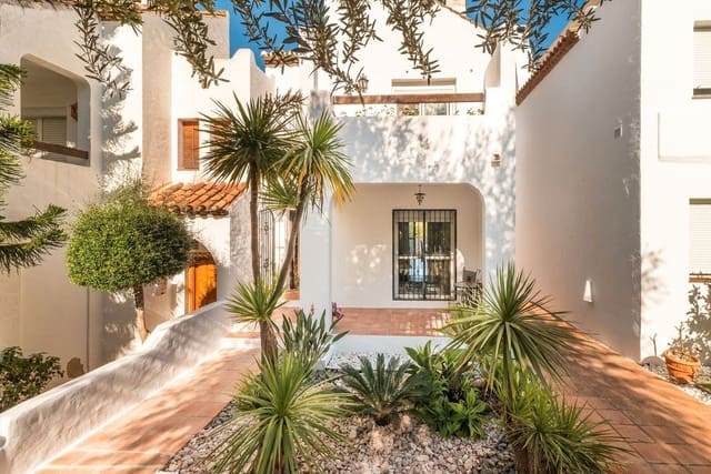 3 soveværelse Semi-Rækkehus til salg i Paraiso - Barronal, Estepona - € 372.000 (Ref: 9005338)