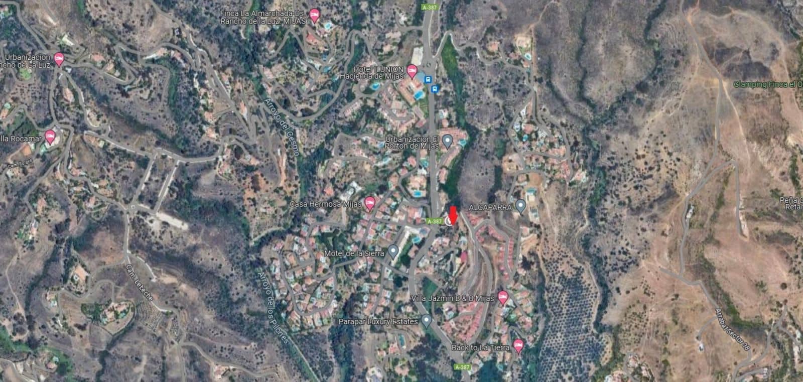 Ruin til salg i Malaga by - € 1.500.000 (Ref: 9012293)