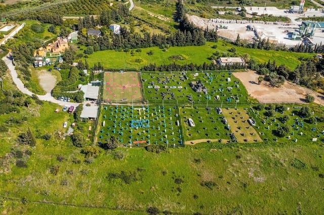 Bauplatz zu verkaufen in Parque Central, Estepona - 1.950.000 € (Ref: 9086025)