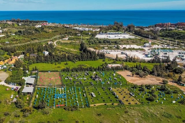 Bauplatz zu verkaufen in Parque Central, Estepona - 1.950.000 € (Ref: 9086025)