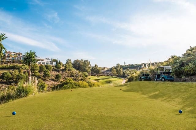 Bauplatz zu verkaufen in Parque Central, Estepona - 4.500.000 € (Ref: 9086036)