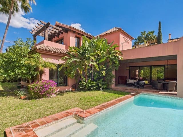 4 soverom Villa til salgs i Bel-Air, Estepona med svømmebasseng garasje - € 1 495 000 (Ref: 9097844)