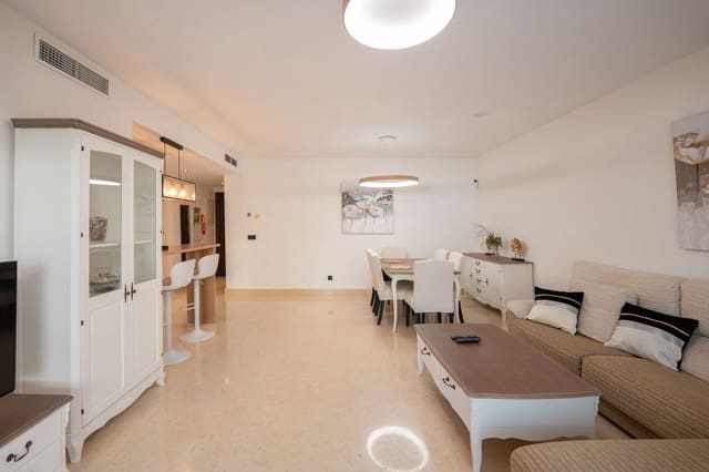 2 soveværelse Lejlighed til leje i Los Arqueros - Puerto del Almendro, Benahavís med swimmingpool garage - € 2.500 (Ref: 9099357)