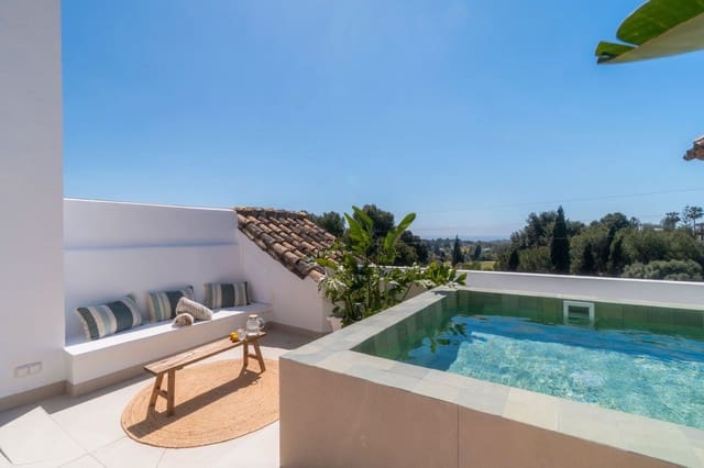 4 soveværelse Byhus til salg i Puerto Banus, Marbella med swimmingpool garage - € 1.800.000 (Ref: 9106182)