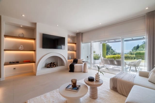 4 soveværelse Byhus til salg i Puerto Banus, Marbella med swimmingpool garage - € 1.800.000 (Ref: 9106182)