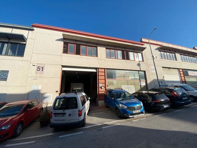 Erhverv til salg i La Dama de Noche - La Alzambra, Marbella - € 999.990 (Ref: 9108913)